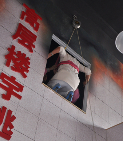 高層樓宇緩降演練